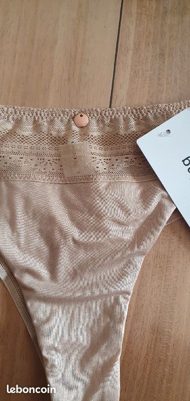 String chair doux neuf Taille 38 (image 3)