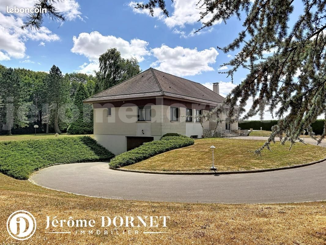 Maison 4 pièces 149 m² · à Grandvilliers · 149 m² · 312 000 €