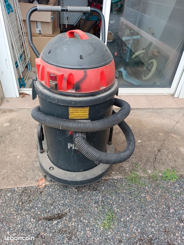 Aspirateur professionnel (image 1)