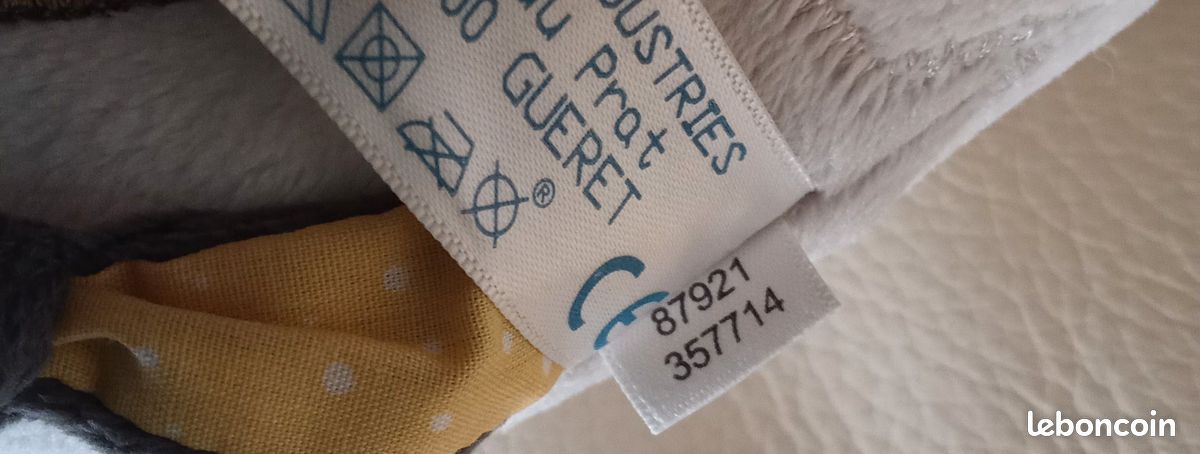 Doudou peluche éléphant blanc gris Sauthon peluche yeux dormeurs fermés il dort modèle haut 20 cm baby déco peluche feuille tissu jaune queue plus noeud d'occasion grands cils (image 3)