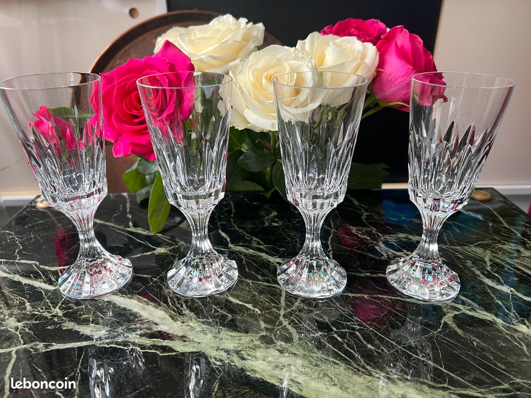 Verre à Vin Cristal Baccarat modèle d'Assas très bon état Hauteur 16,5cm Estampillé (image 5)