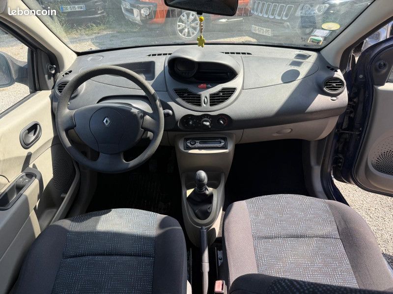 Renault TWINGO II 1.2 16V 75CH DYNAMIQUE (image 7)