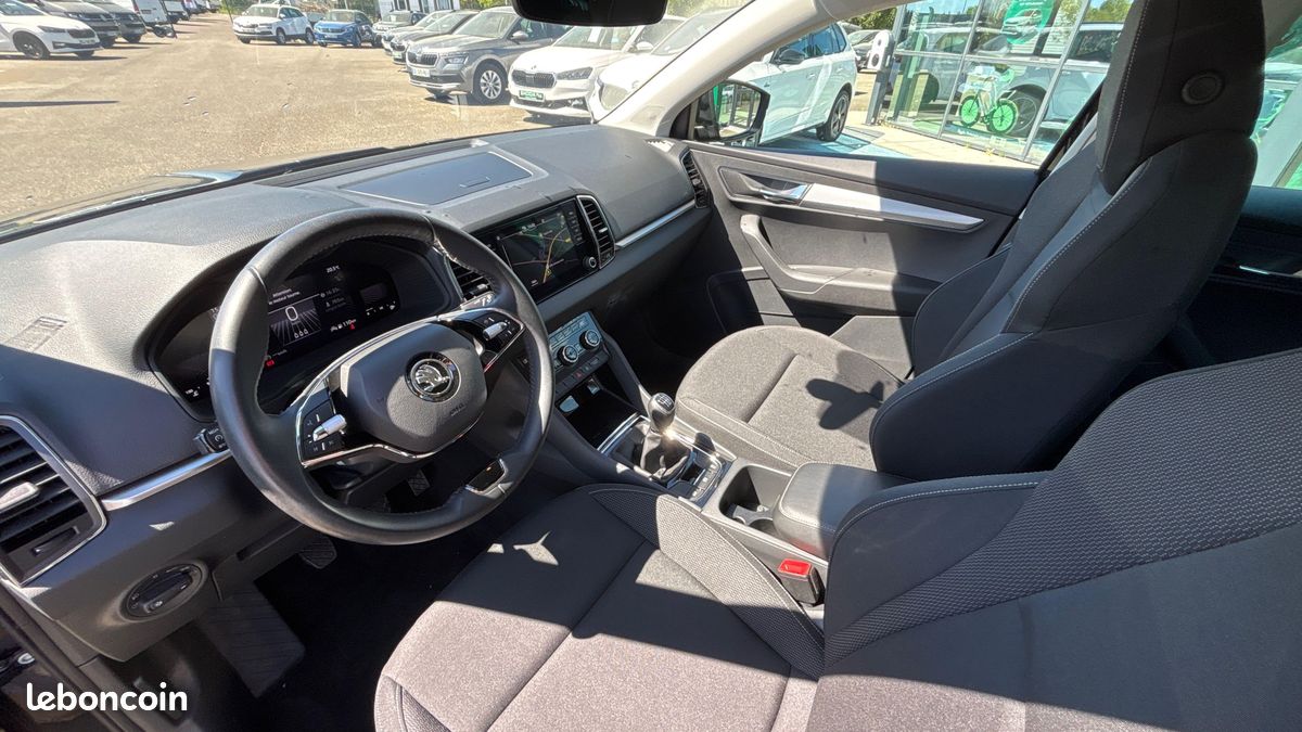 SKODA KAROQ 1.0 TSI 110 ch Ambition (image 3)