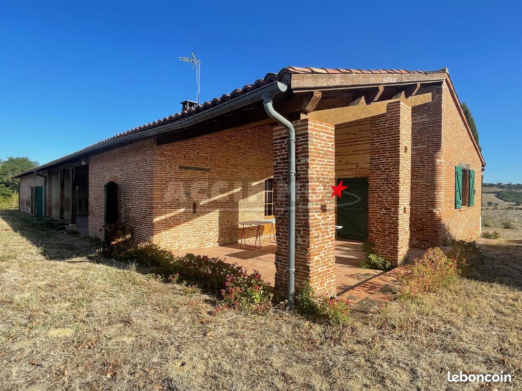 Maison 7 pièces 246 m² · à Drémil-Lafage · 246 m² · 2 100 €/mois