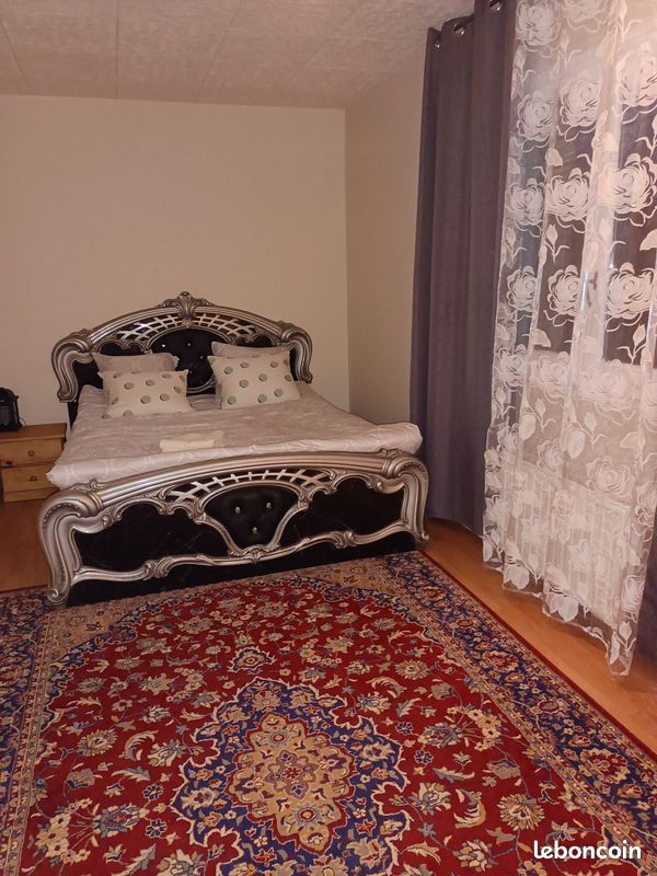 Location (image 7)