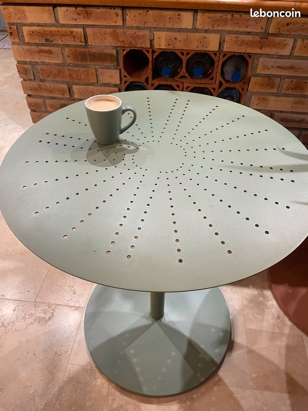 Table Bistrot et chaise (image 1)