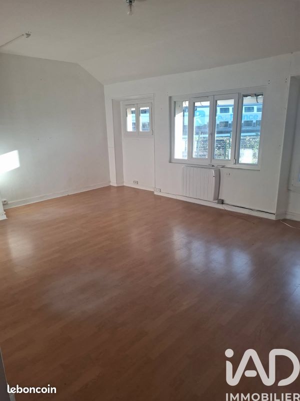 Immeuble 1600 m² Varennes-sur-Seine (image 4)
