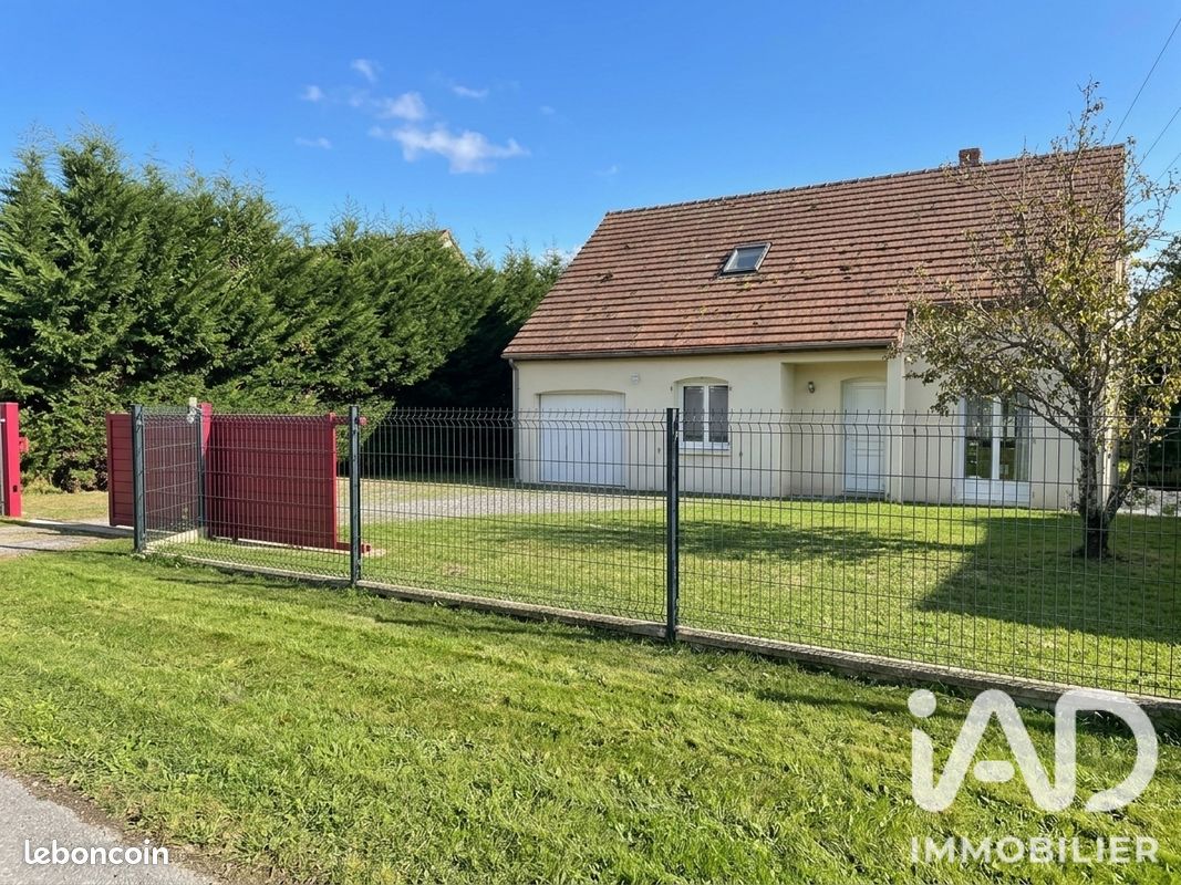 Maison 8 pièces 101 m² · à Semblançay · 101 m² · 242 000 €