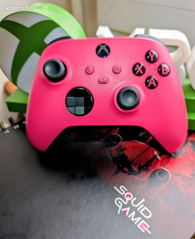 Xbox Series X + Manette Verte Officielle + 2 Batteries + Boîtes