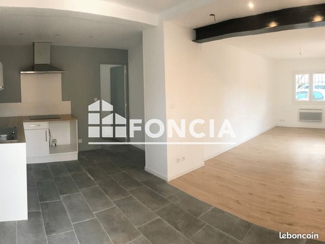 Appartement 3 pièces 63 m² · à Saint-Cyr-sur-Mer · 63 m² · 1 093 €/mois