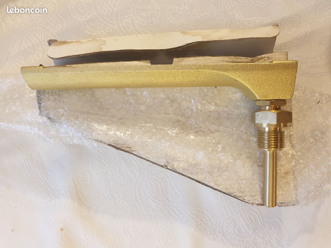 Thermometre EGR industriel équerre plongeur 63mm -30/50 C. Laiton neuf jamais servi. Dans son emballage d'origine. Laison 1/2 (image 2)