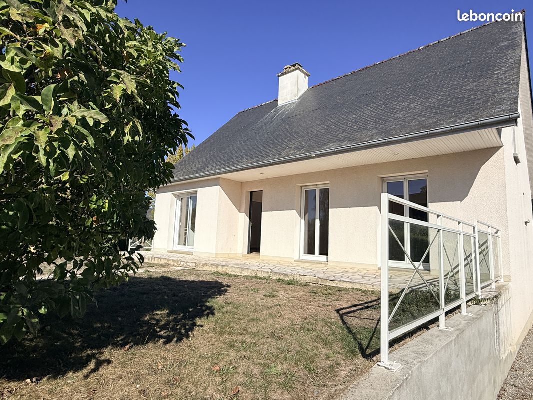 Maison 6 pièces 141 m² · à Bourgbarré · 141 m² · 338 870 €