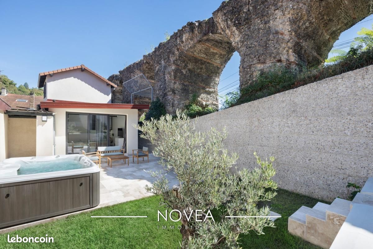 Maison 4 pièces 118 m² · à Sainte-Foy-lès-Lyon · 118 m² · 590 000 €