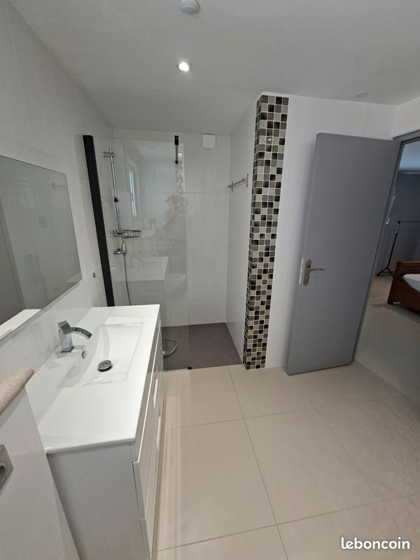 Appartement 1 pièce 24 m² · à Roquebrune-sur-Argens · 24 m² · 1 100 €