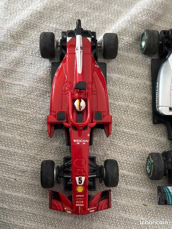 2 voitures F1 Carrera GO circuit (image 2)