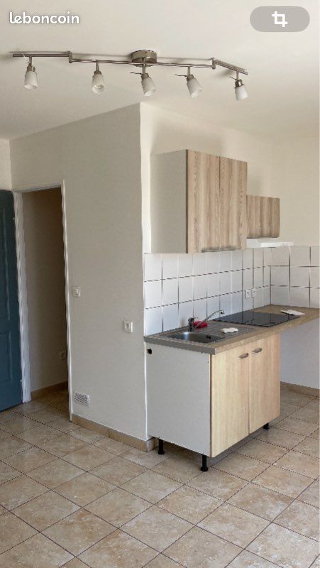 Appartement 1 pièce 25 m² · à Carnoux-en-Provence · 25 m² · 740 €