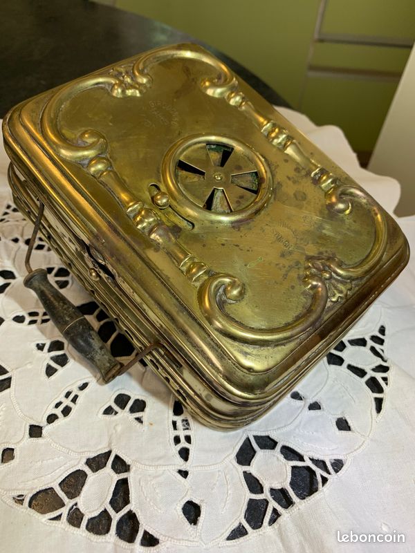 Antique foot warmer chaufferette - Stocker Lyon 7½ x 5½ - Chez Pluie