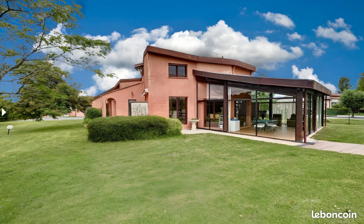 Maison 8 pièces 250 m² · à Muret · 250 m² · 370 000 €