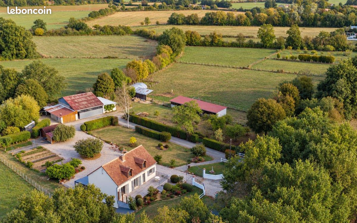 Maison 5 pièces 165 m² · à Rouperroux-le-Coquet · 165 m² · 265 000 €