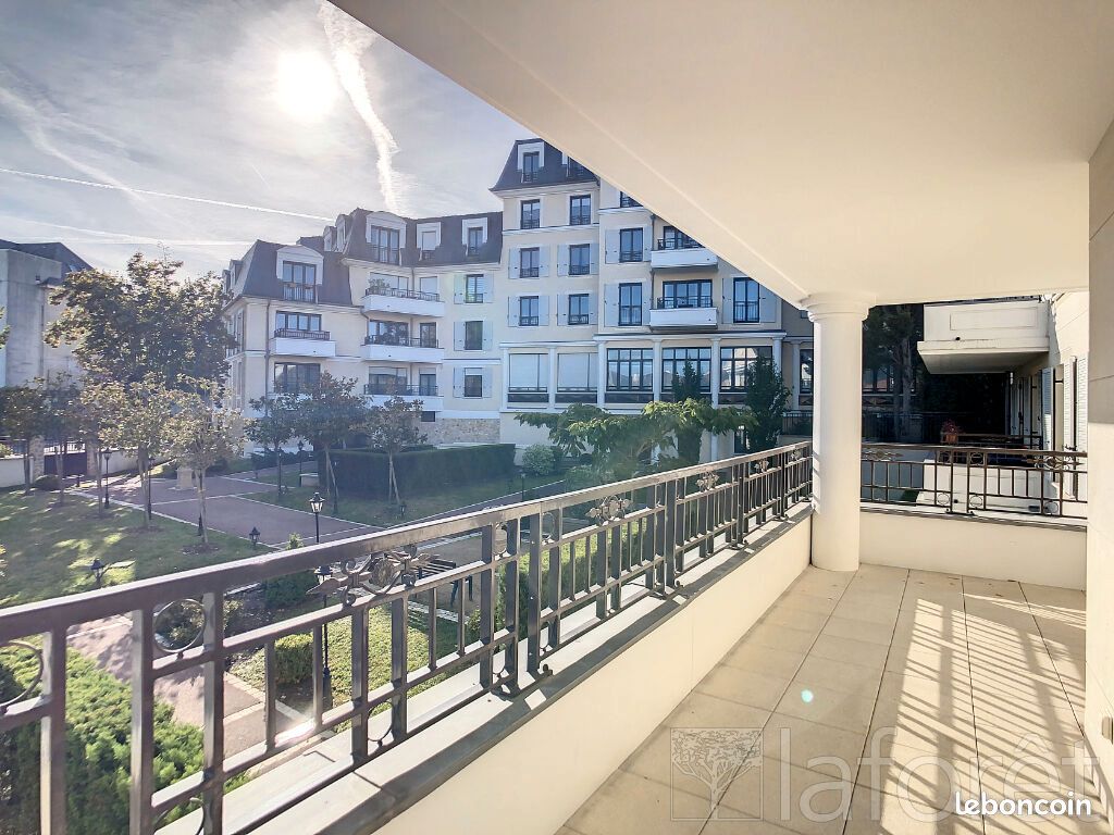 Appartement 2 pièces 42 m² · à Saint-Cyr-l'École · 42 m² · 920 €/mois