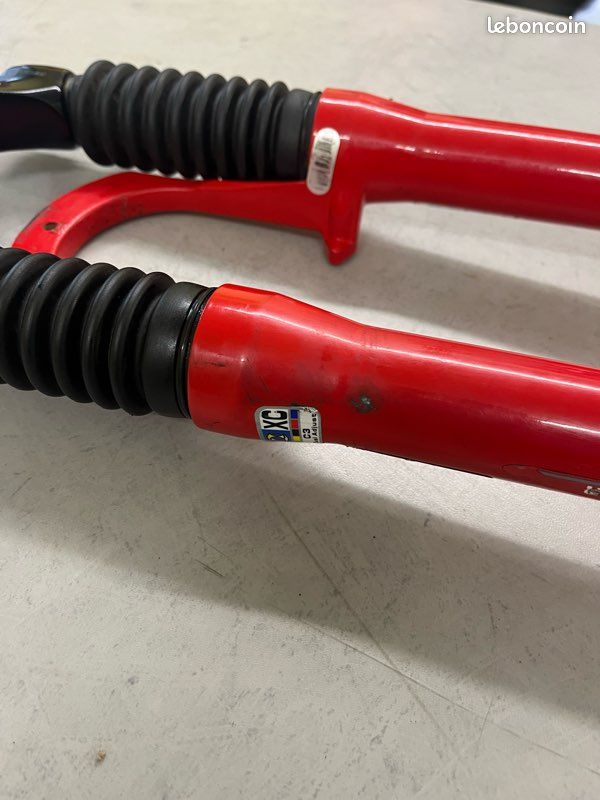 Fourche VTT Rockshox JUDY RACING Rouge Rétro Années 90 - Pour Pièces Ou Réparation - 26 Pouces - Occasion