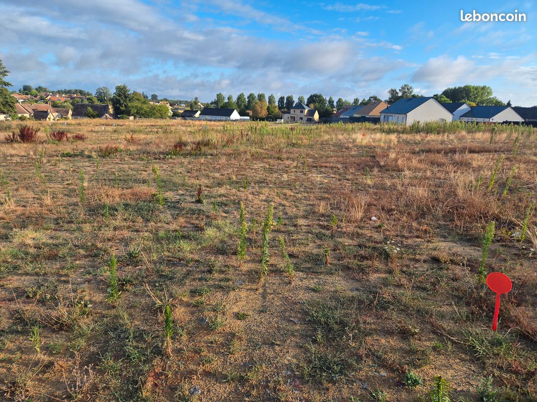 Terrain constructible cerans -foulletourte libre constructeur · à Cérans-Foulletourte · 37 000 €