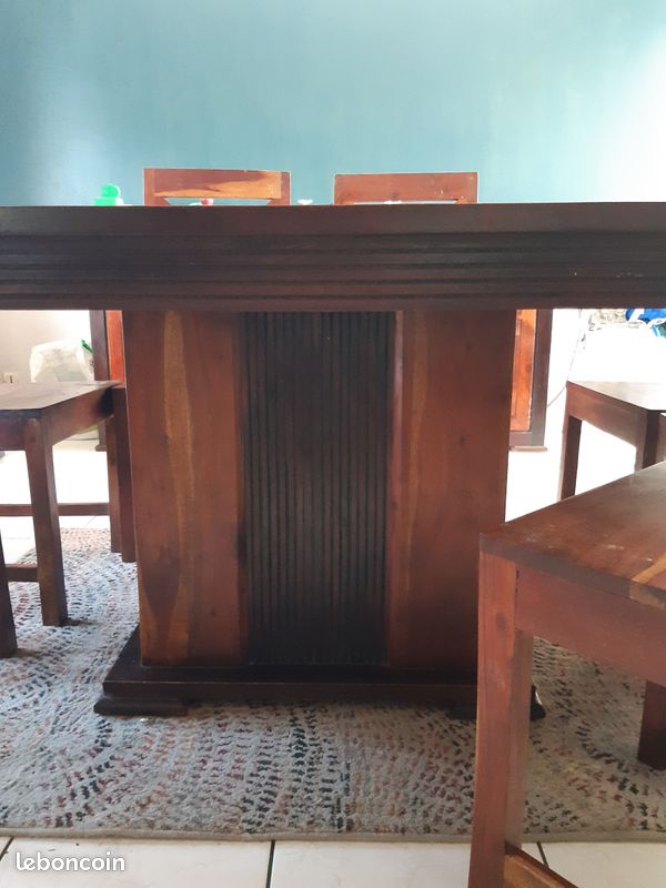 Table en bois (image 4)