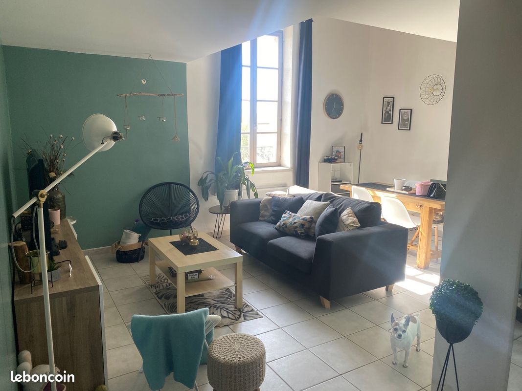 Appartement 3 pièces 82 m² · à Courthézon · 82 m² · 813 €
