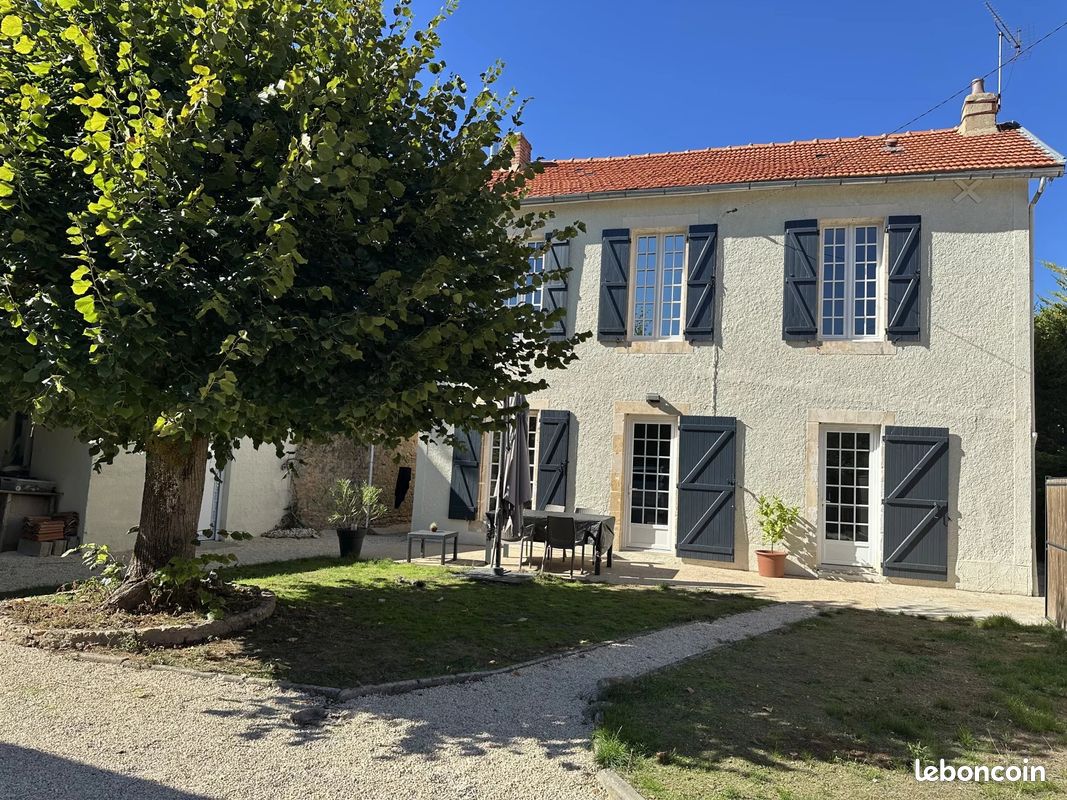 Maison 5 pièces 90 m² · à La Villedieu-du-Clain · 90 m² · 241 000 €