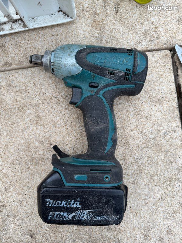 Makita Boulonneuse à choc 18V Li-ion DTW251Z - Avec batterie (image 1)