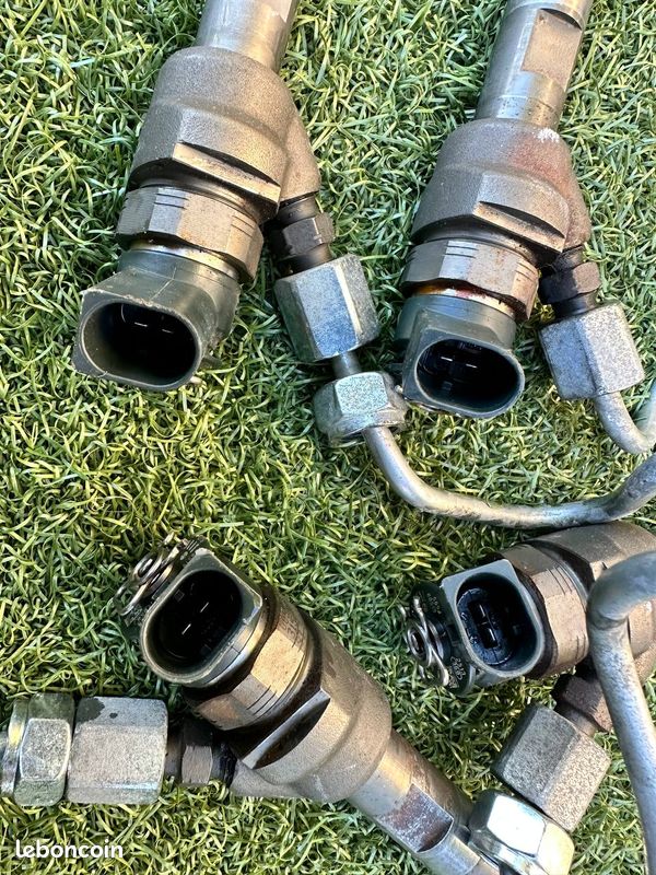 4 Injecteurs BMW 1 E82 E87 BMW 3 E90 E91 BMW 5 E60 F10 BMW X1 E84 BMW X3 E83 2.0D (image 2)
