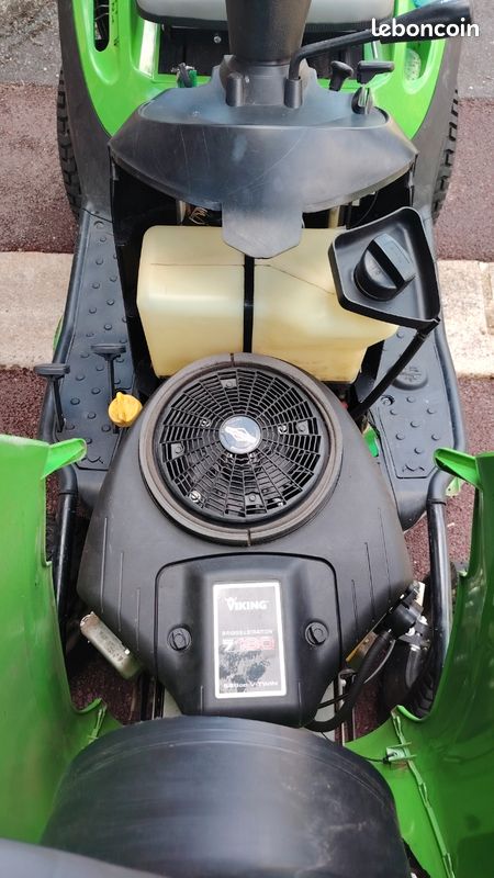Tracteur tondeuse viking T5 (image 2)