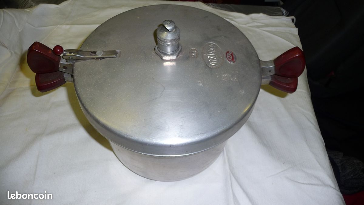 Cocotte ancienne (image 1)