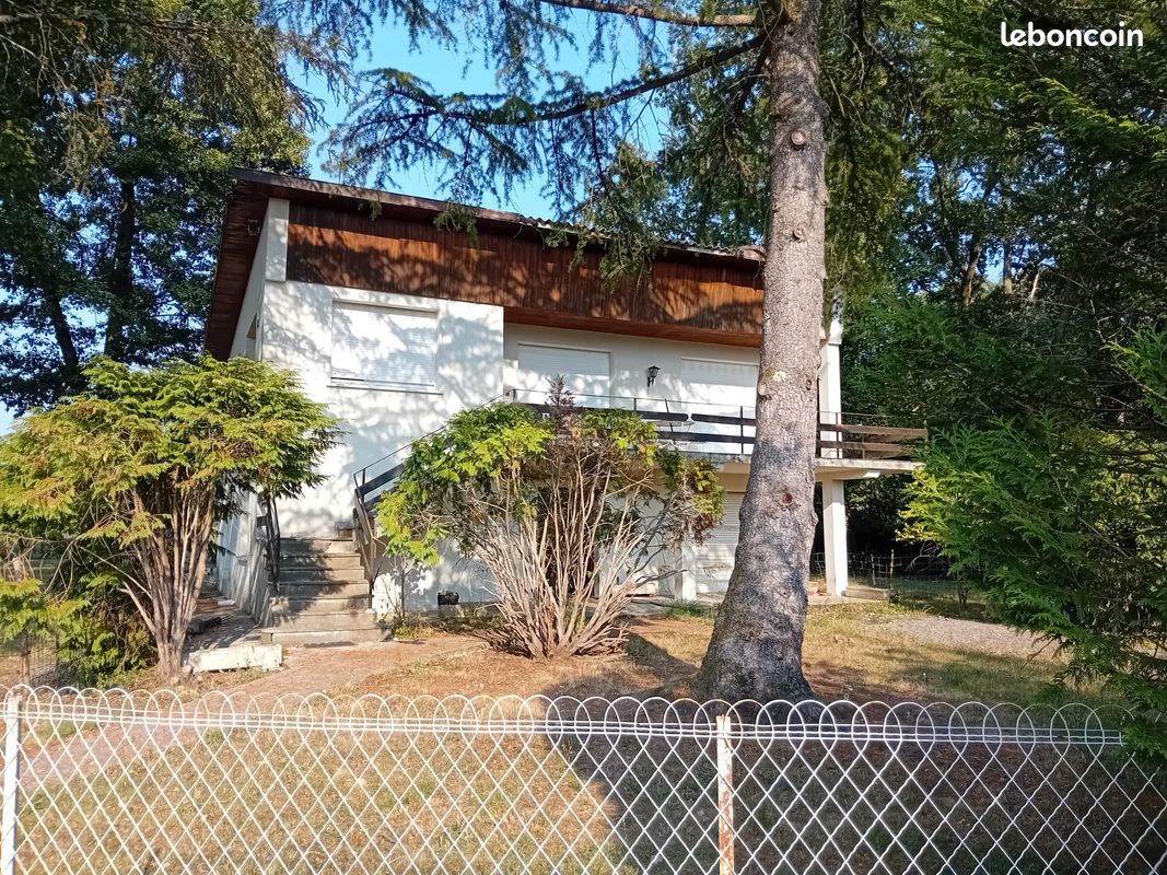 Maison 7 pièces 150 m² · à Sauvagnon · 150 m² · 30 000 €
