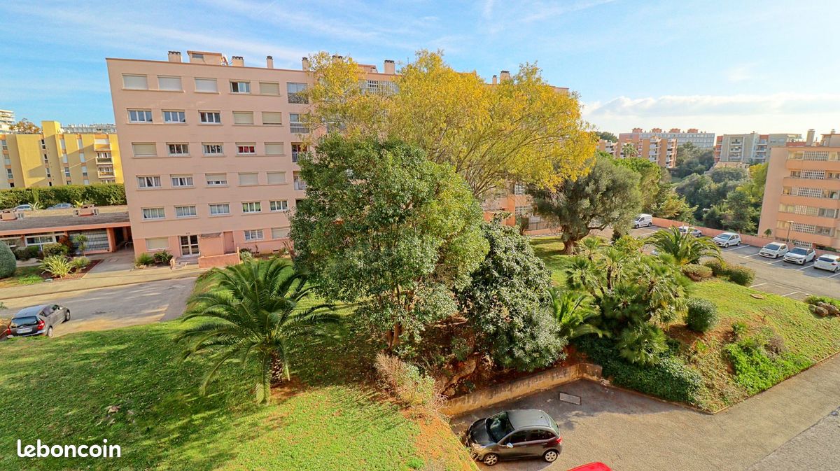 Appartement 4 pièces 73 m² · à Antibes · 73 m² · 249 000 €