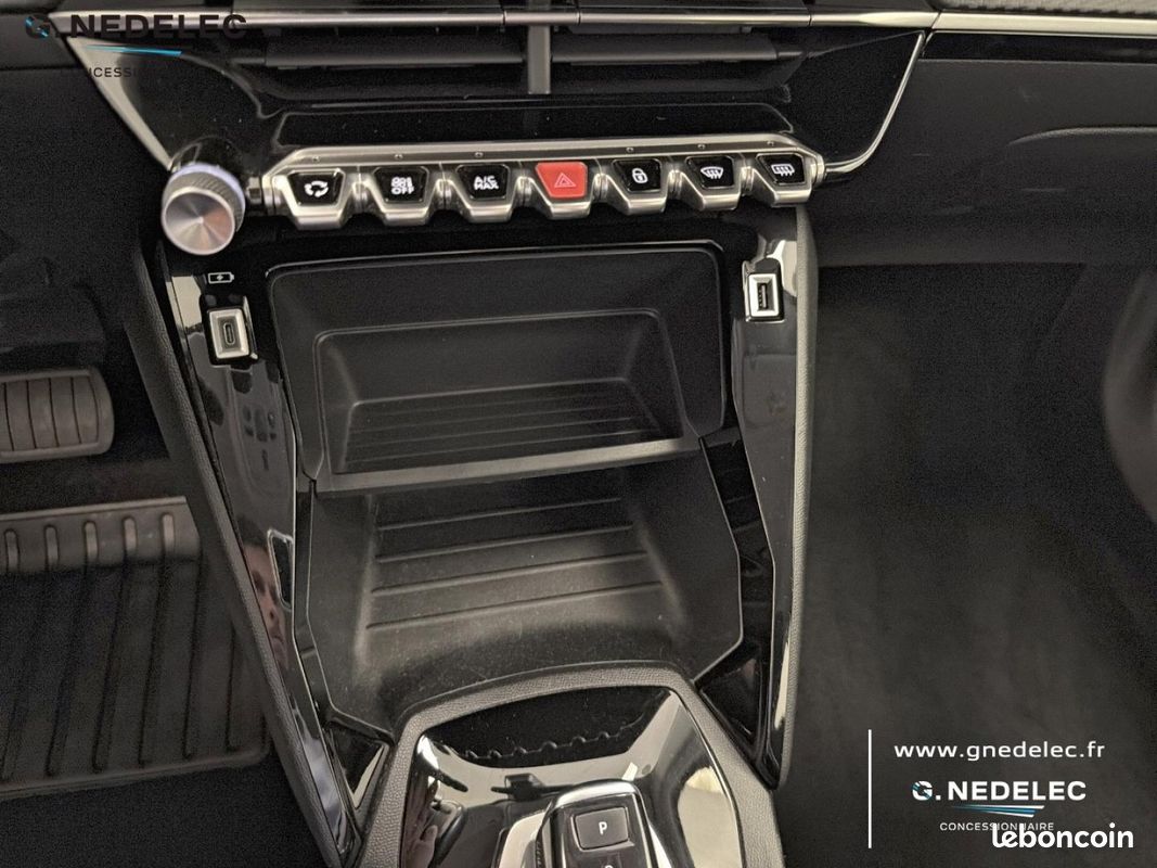 Peugeot 2008 1.5 BlueHDi 130ch S&S Active Business EAT8 (image 18)