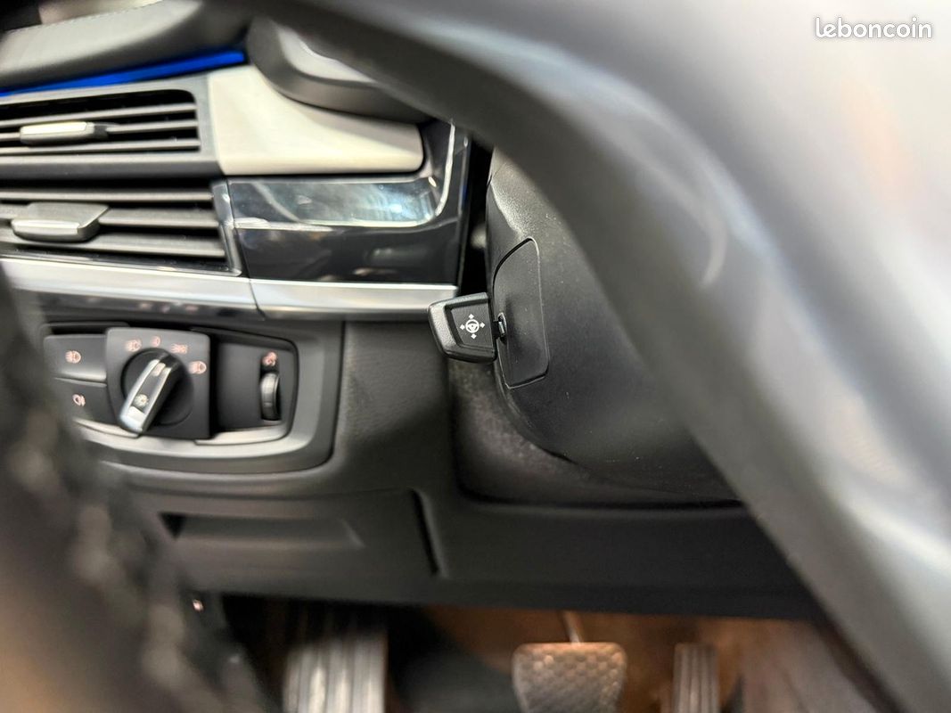 Bmw X5 40E XDRIVE HYBRID 313 CV TOIT OUVRANT PANORAMIQUE - AFFICHAGE TETE HAUTE _ CAMERA (image 26)