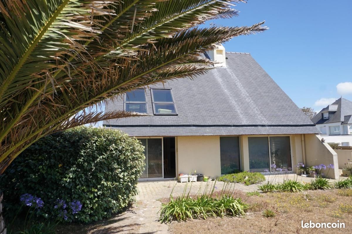 Maison 10 pièces 168 m² · à Santec · 168 m² · 614 780 €