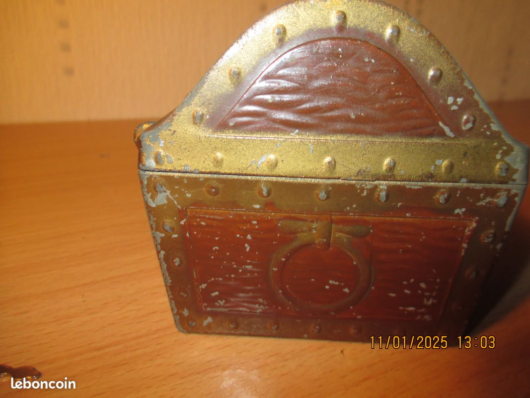 Tirelire coffre pirate (image 3)