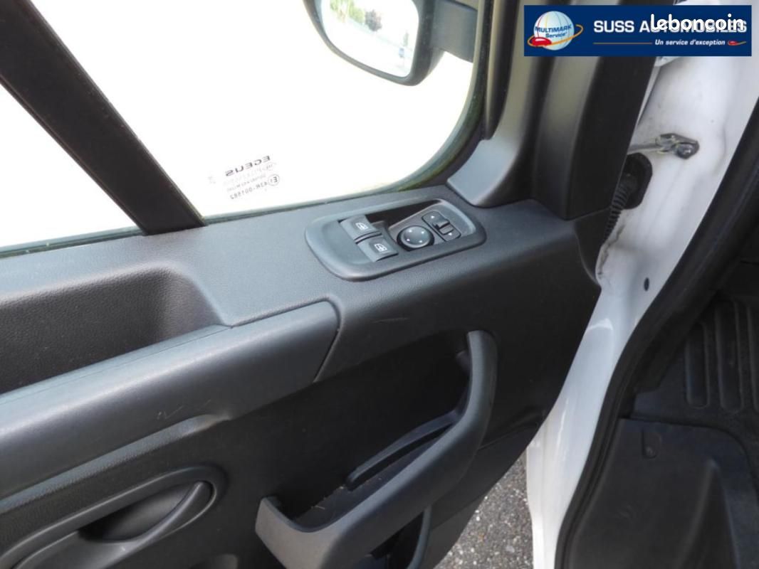 Renault Master FOURGON FGN TRAC F3300 L2H2 BLUE DCI 135 CH CONFORT (image 18)