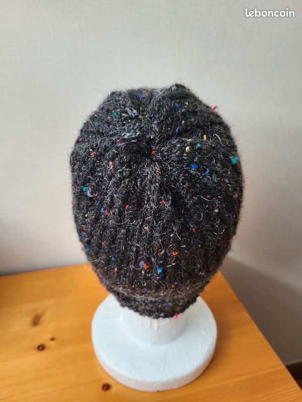 Bonnet fait main au crochet (image 5)