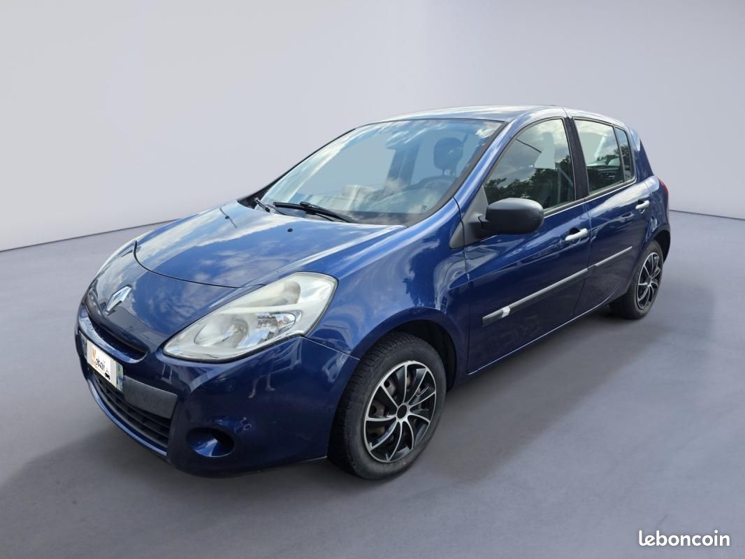 Renault Clio Expression (image 1)