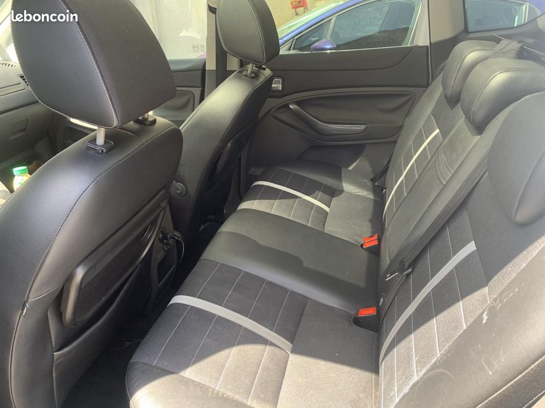 FORD KUGA Garantie 24 mois 2.0 TDCi 140 4x4 Titanium (image 15)