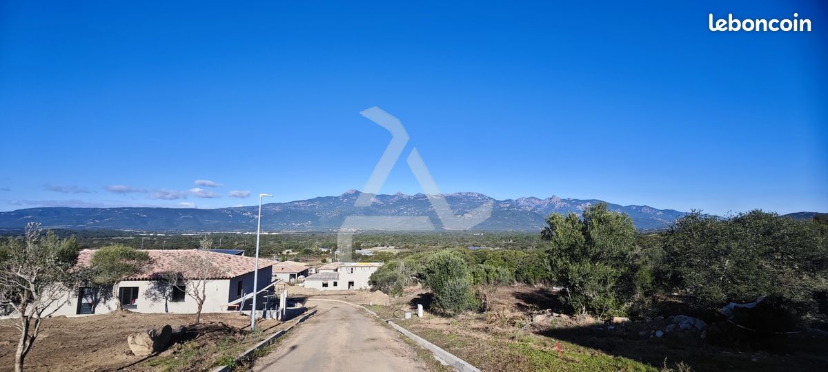 Terrain 826 m² · à Figari · 826 m² · 222 900 €