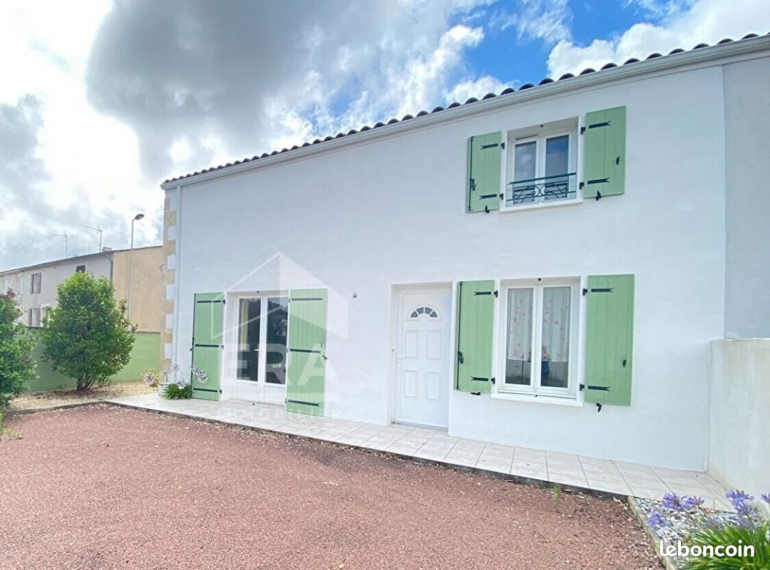Maison de ville 5 pièces 124 m² - Breuillet 17920 (image principale 2)