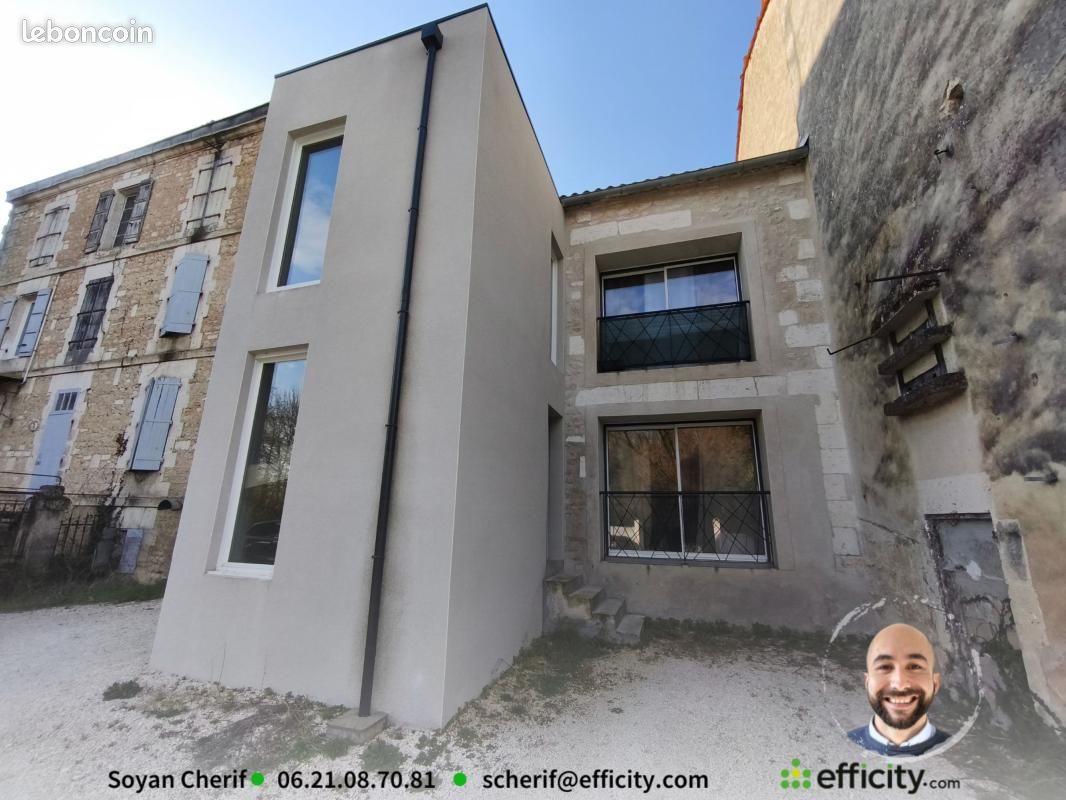 Immeuble 230 m² · à Gond-Pontouvre · 230 m² · 378 000 €
