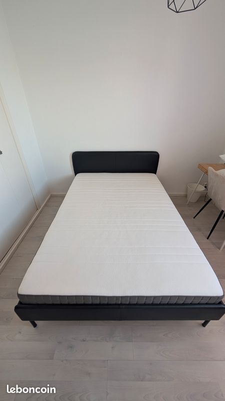Lit ikea slattum (image 1)