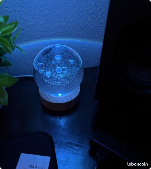 Boule Cristal 3D Système Solaire - 6.1cm Avec Support - Cadeau Astronomie Et Décoration