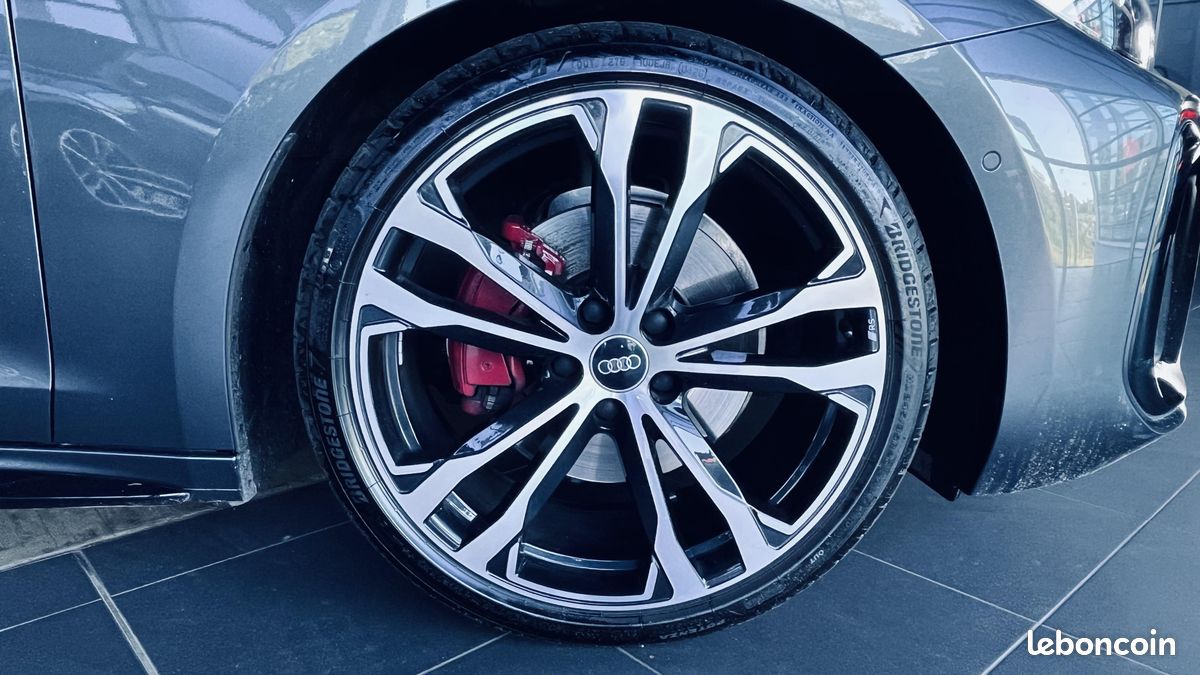 AUDI A5 Avant TFSI 150 ch S tronic 7 S line (image 8)