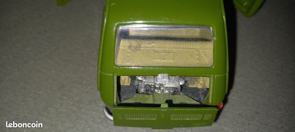 1/25 Politoys S17 Fiat 126 (image 10)